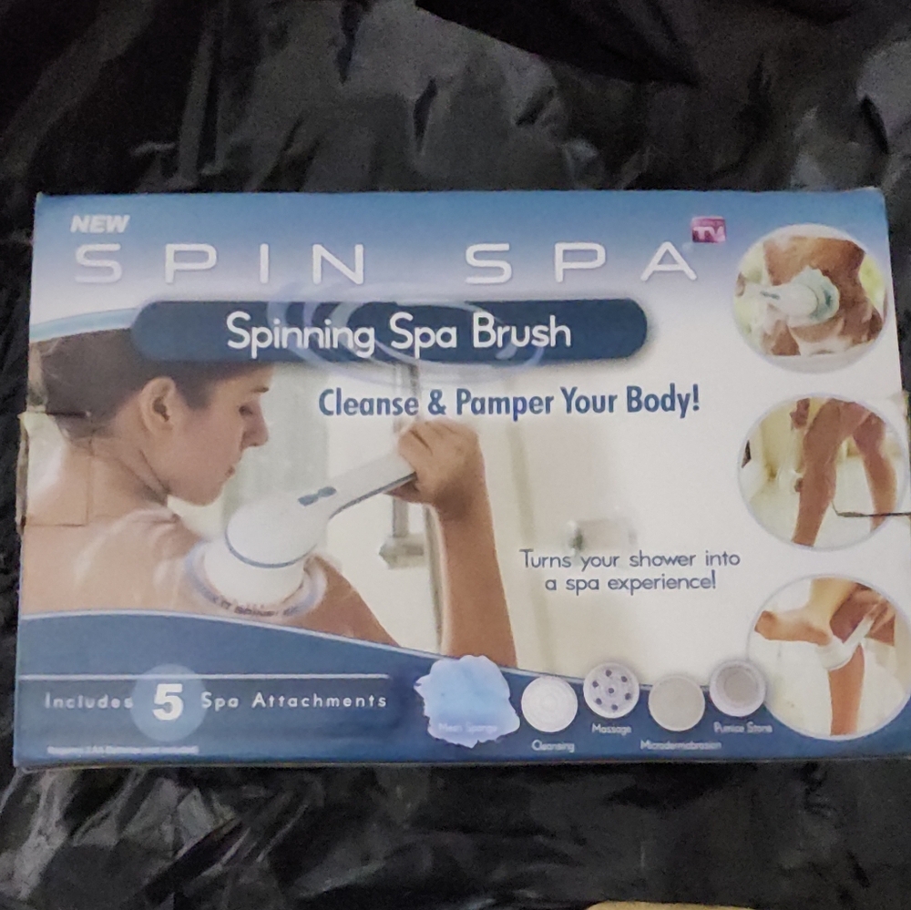 Spinning Spa Brush with 5 Attachments